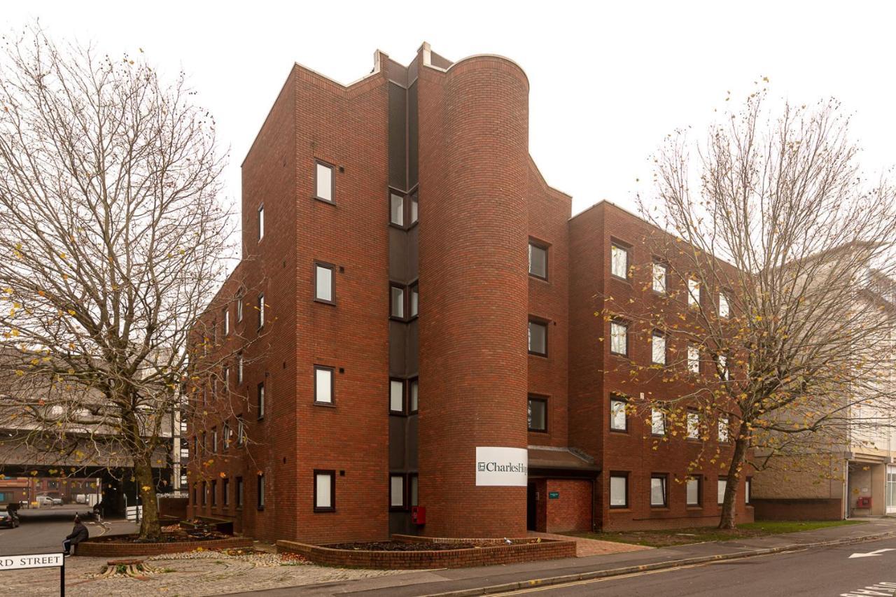 Charles Hope Swindon Apartment Exterior photo