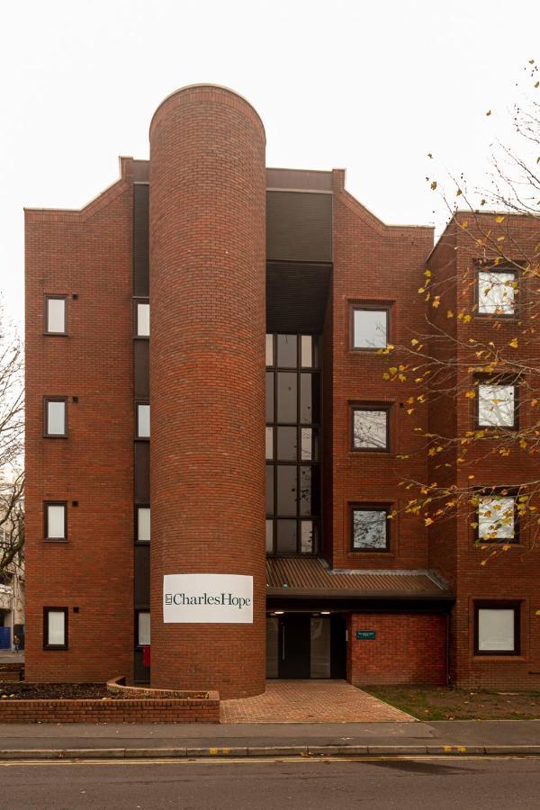 Charles Hope Swindon Apartment Exterior photo